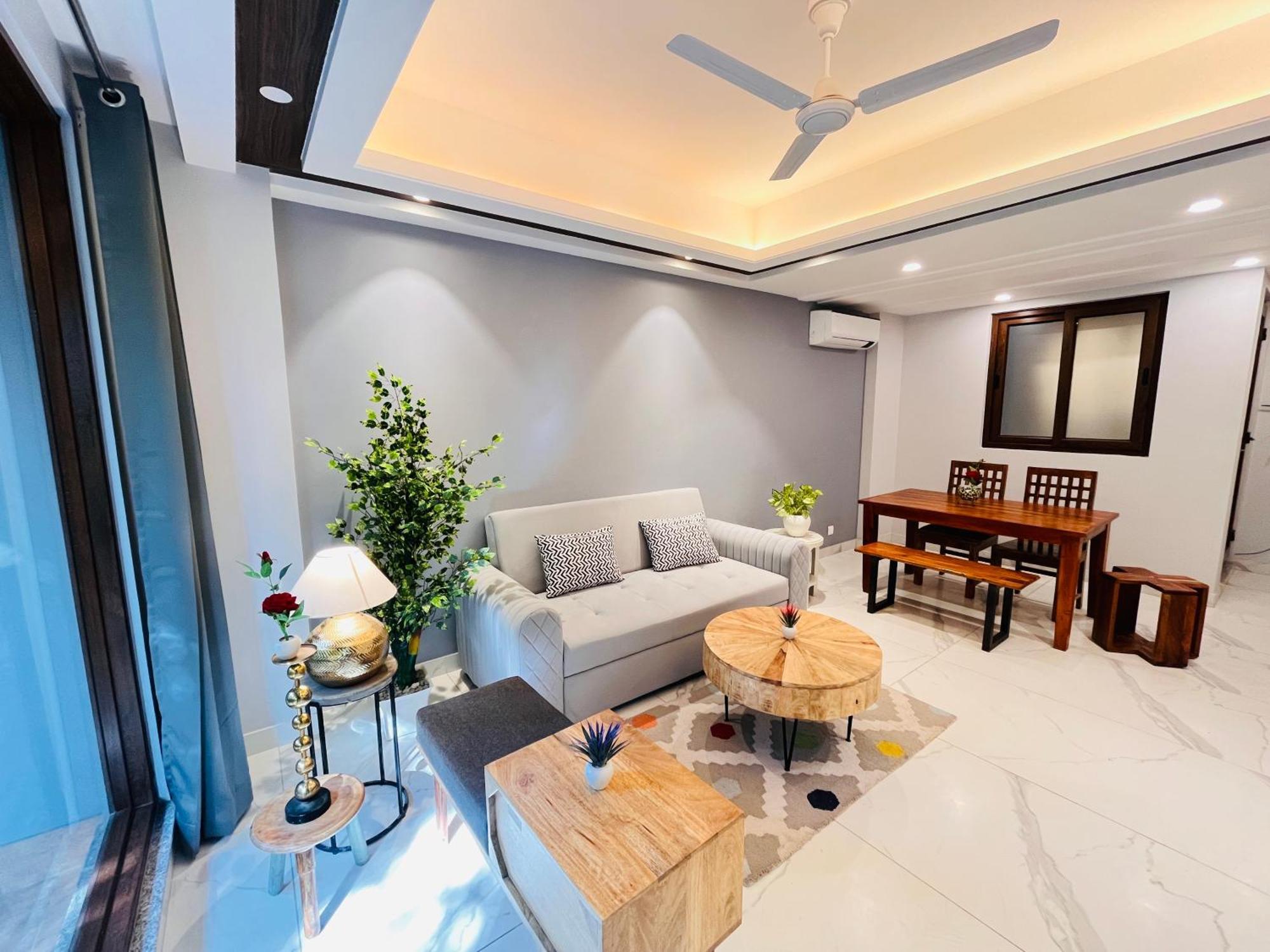 Hotel Gianmala Residency South Extension Near Aiims Delhi Nuova Delhi Esterno foto