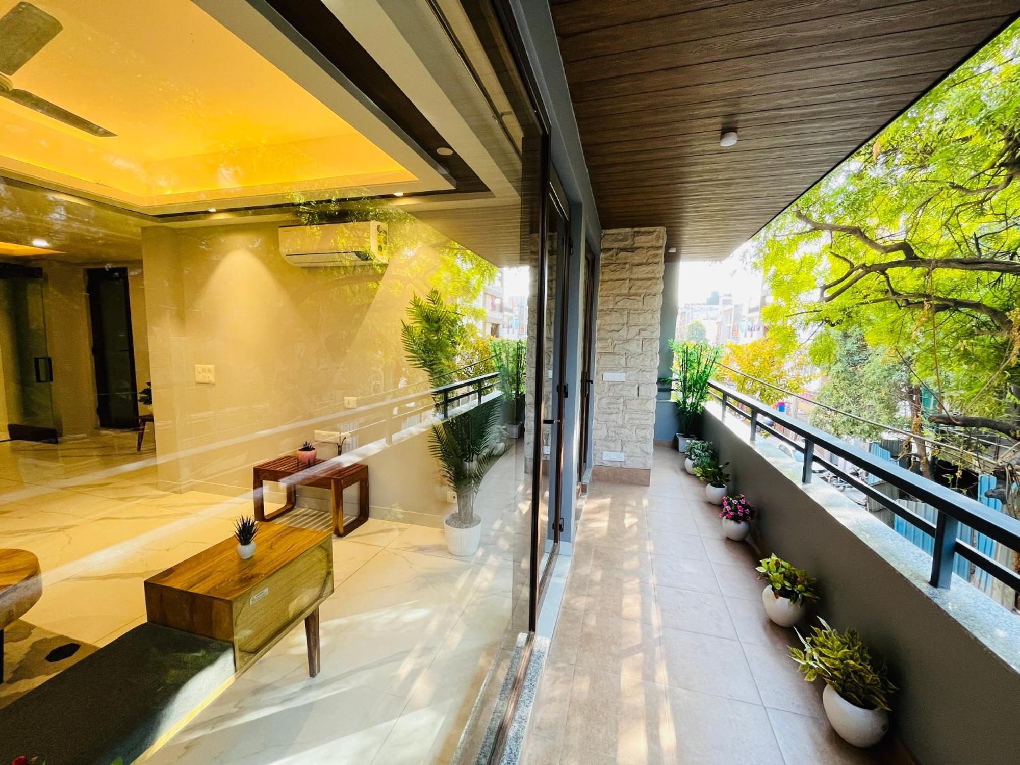 Hotel Gianmala Residency South Extension Near Aiims Delhi Nuova Delhi Esterno foto