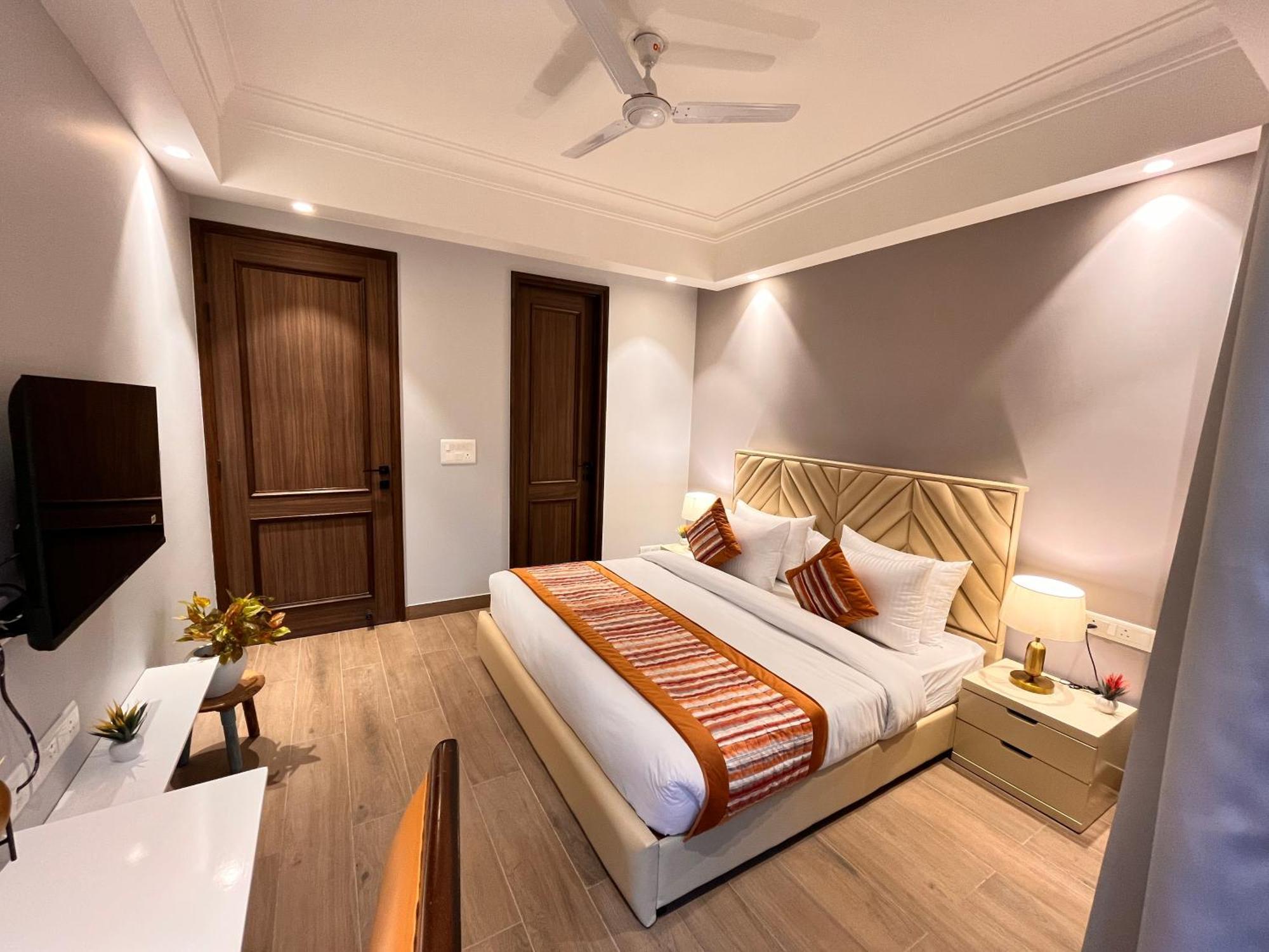 Hotel Gianmala Residency South Extension Near Aiims Delhi Nuova Delhi Esterno foto