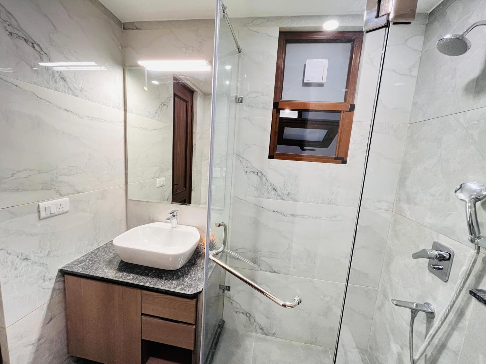Hotel Gianmala Residency South Extension Near Aiims Delhi Nuova Delhi Esterno foto