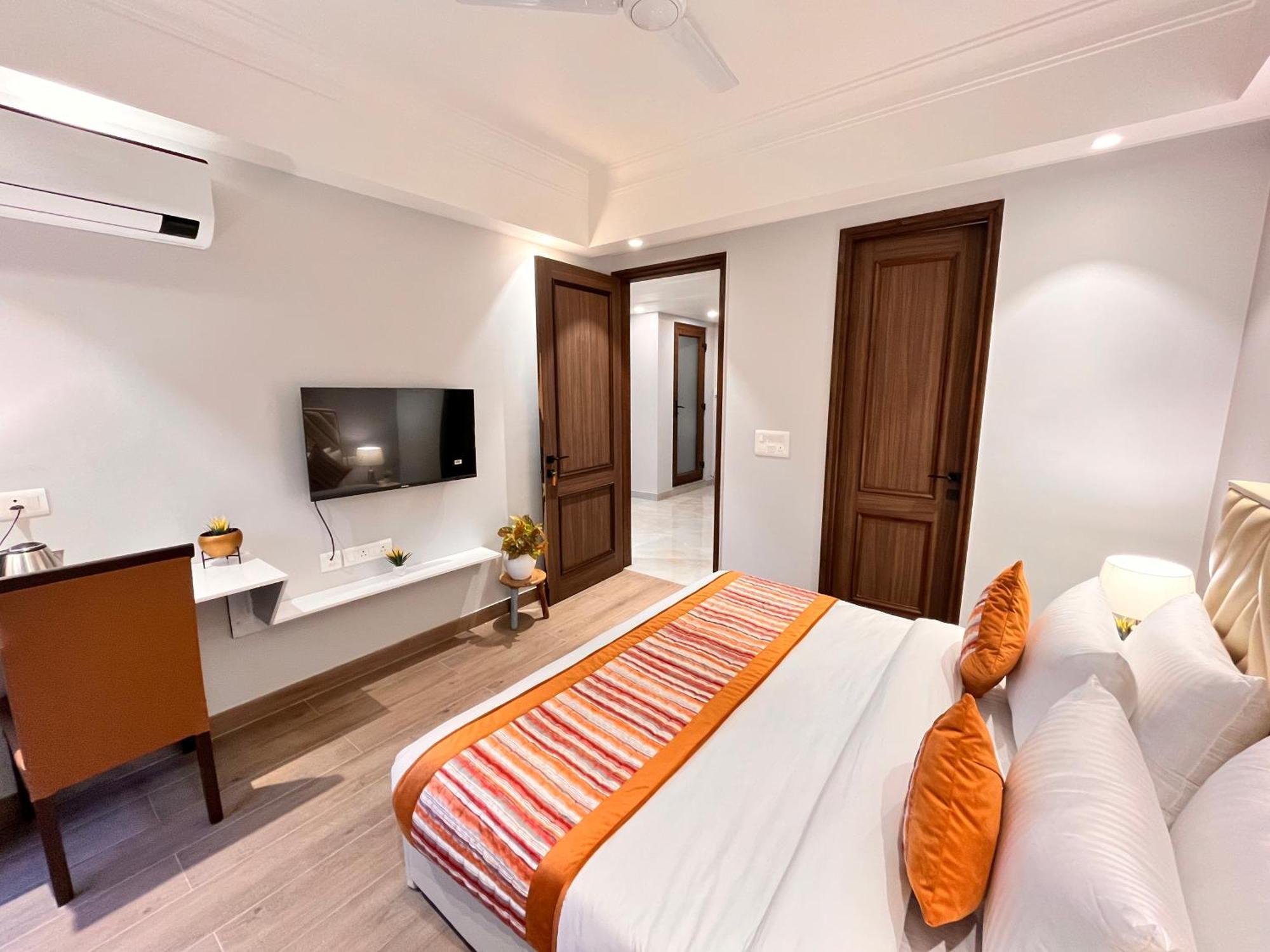 Hotel Gianmala Residency South Extension Near Aiims Delhi Nuova Delhi Esterno foto